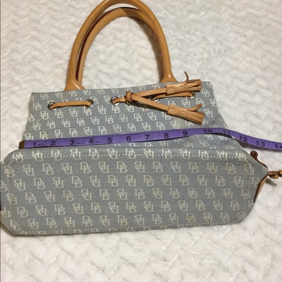 Dooney and Bourke canvas bag - Picture 6 of 8
